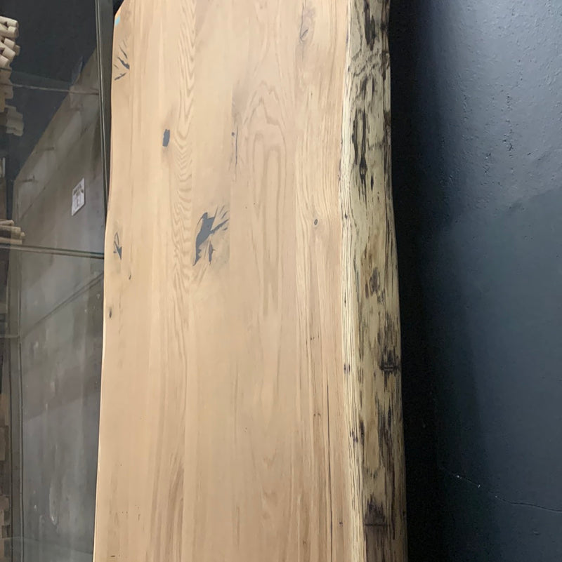 Massivholz Tischplatte | 165x95x4cm | Holzart: Eiche  | Art Baumkante: natürliche Baumkante | Finish: Hartwachsöl | Code: VT-Ei19 | Standort: Vintique Store Tempelhof