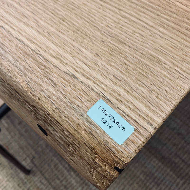 Massivholz Tischplatte | 145x72x4cm | Holzart: Eiche  | Art Baumkante: natürliche Baumkante | Finish: Hartwachsöl | Code: VT-Ei01 | Standort: Vintique Store Tempelhof