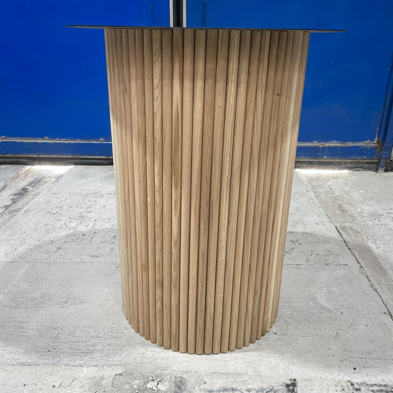 Handgefertigte Japandi Tischfußsäule aus Eiche – Stilvolle Stabilität für Ihren Massivholztisch | H:71cm D:40cm