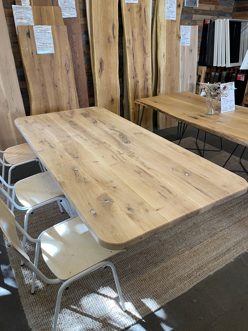 Eichen-Tischplatten mit natürlicher Baumkante: Maßgeschneiderte Unikate von 50cm bis 300cm Länge | Variante: "Scandic Oil"