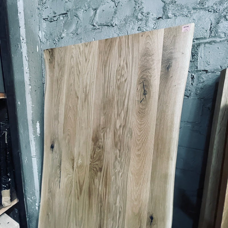 Massivholz Tischplatte | 190x90x2cm | Holzart: Eiche | Art Baumkante: natürliche Baumkante | Finish: Hartwachsöl | Code: VK-Ei30 | Standort: Vintique Berlin Köpenick