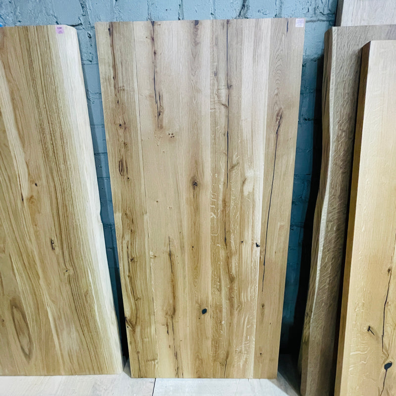 Massivholz Tischplatte | 170x80x4cm | Holzart: Eiche | Art Baumkante: gerade Baumkante | Finish: Hartwachsöl | Code: VK-Ei34 | Standort: Vintique Berlin Köpenick