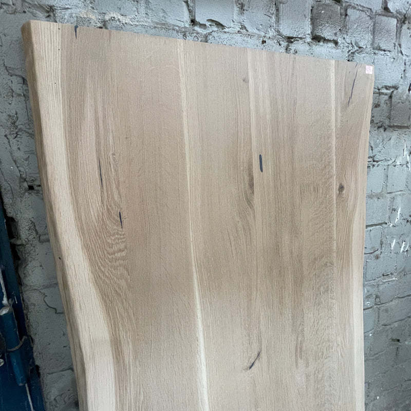 Massivholz Tischplatte | 190x100x4cm | Holzart: Eiche | Art Baumkante: natürliche Baumkante  | Finish: Scandic-Öl | Code: VK-Ei41 | Standort: Vintique Berlin Köpenick
