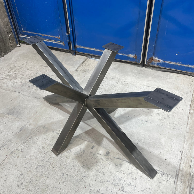 Tischgestell Spider „IRON MAIDEN“ | Abmessung: 150x80x72 | Farbe: matt metallic